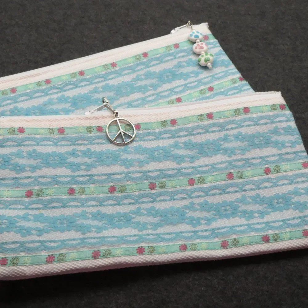 Set of 2 Teal Lace on White Linen Purse Organizer Makeup Bag Pencil Case NEW